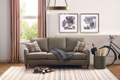 咖啡色沙发配什么颜色沙发垫好看？